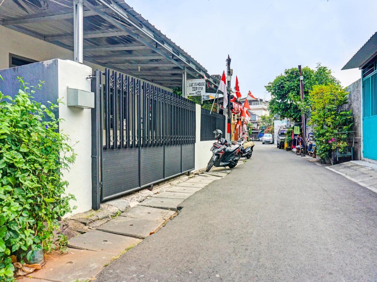 Oyo 91658 Luci'S House Hotel Jakarta Exterior foto